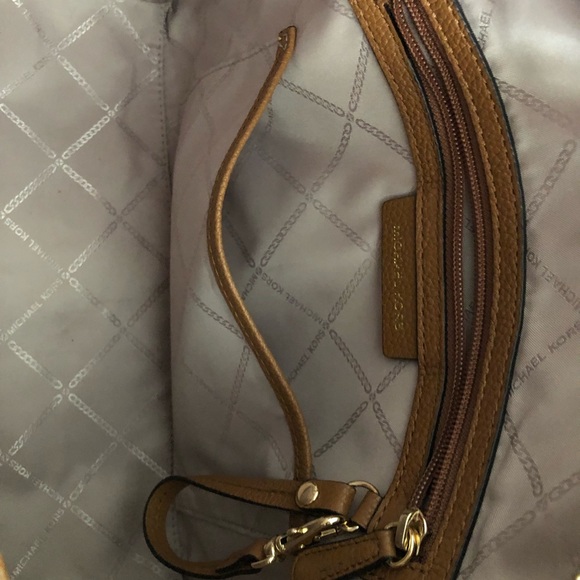 Michael Kors Purse - Picture 3 of 6